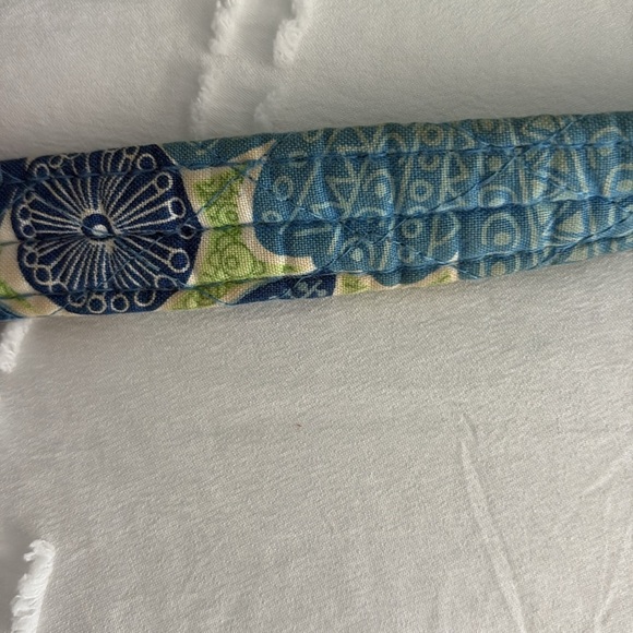 Vera Bradley Vibrant Blue and Green Quilted Tote Bag - Picture 16 of 16